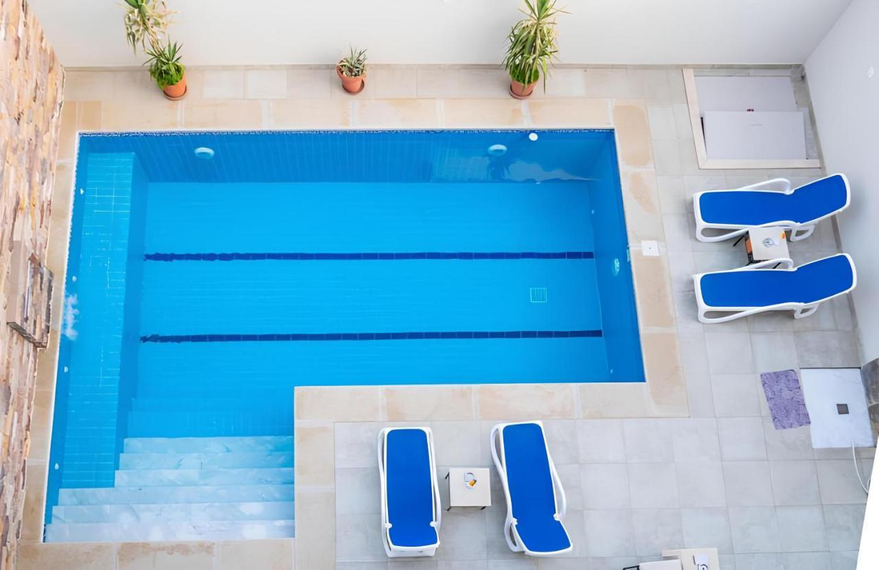 Royal Home Luxor Nile View Bagian luar foto